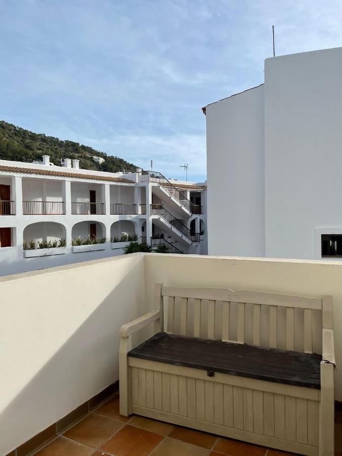Apartamentos Torres Cardona Cala Llonga  Exteriér fotografie