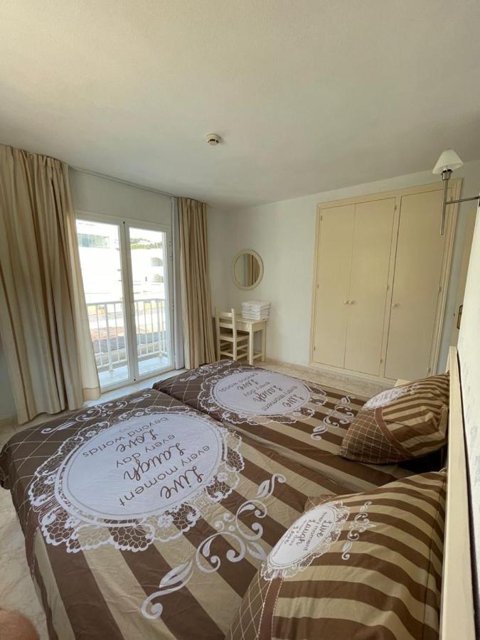 Apartamentos Torres Cardona Cala Llonga  Exteriér fotografie