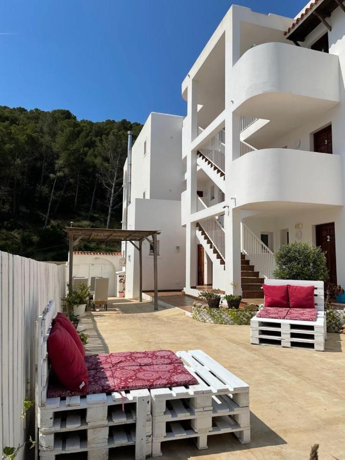 Apartamentos Torres Cardona Cala Llonga  Exteriér fotografie